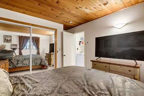 Bedroom - 281 Glenbrook Dr, Grass Valley, CA 95945 photo 9 of 9