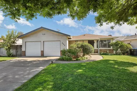 Other - 992 E Alameda St, Manteca, CA 95336 photo 1 of 5