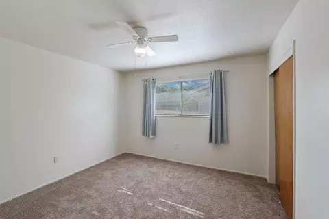 Bedroom - 992 E Alameda St, Manteca, CA 95336 photo 3 of 5