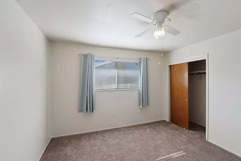 Bedroom - 992 E Alameda St, Manteca, CA 95336 photo 2 of 5
