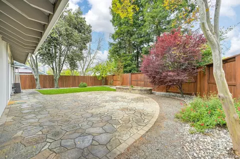 Exterior - 2815 Concord Ave, Davis, CA 95618 photo 9 of 10