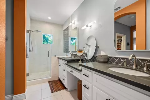 Bath - 2605 Gunn Rd, Carmichael, CA 95608 photo 1 of 4
