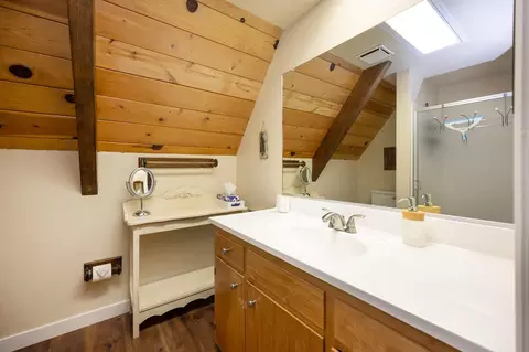Bath - 2437 Chamonix Dr, Arnold, CA 95223 photo 3 of 4