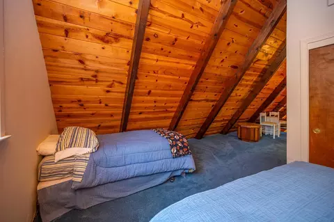 Bedroom - 2437 Chamonix Dr, Arnold, CA 95223 photo 7 of 8