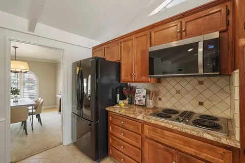 Kitchen - 1457 Keagle Way, Lodi, CA 95242 photo 3 of 4