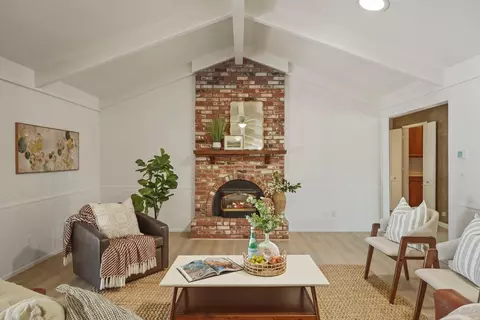 Living - 1457 Keagle Way, Lodi, CA 95242 photo 7 of 7
