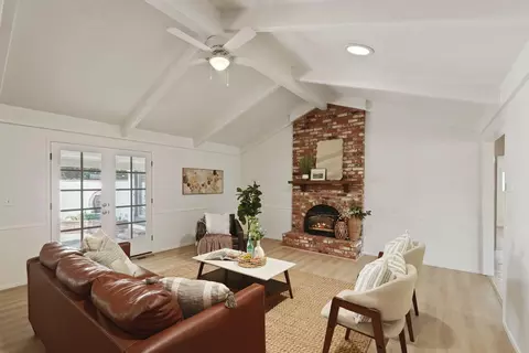 Living - 1457 Keagle Way, Lodi, CA 95242 photo 4 of 7