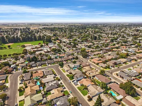 View/Area - 1457 Keagle Way, Lodi, CA 95242 photo 12 of 14