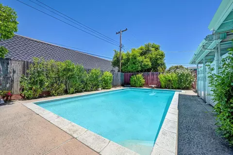 Exterior - 6447 Rexford Way, Carmichael, CA 95608 photo 10 of 10