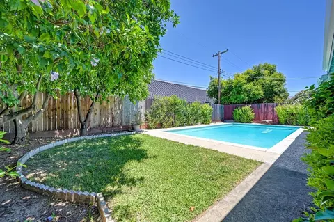 Exterior - 6447 Rexford Way, Carmichael, CA 95608 photo 7 of 10