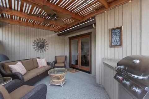 Exterior - 668 Shadowview Ct, Turlock, CA 95382 photo 4 of 8