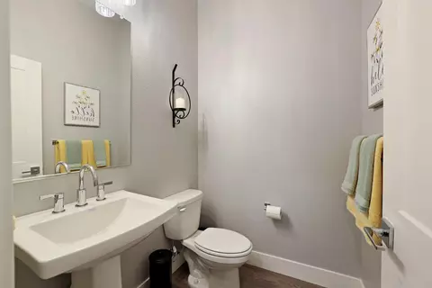 Bath - 97 Bodega Dr, Lodi, CA 95240 photo 3 of 7