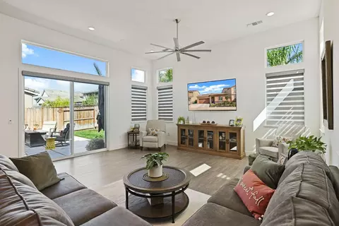 Living - 97 Bodega Dr, Lodi, CA 95240 photo 2 of 4