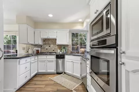 Kitchen - 2317 Benton Pl, Davis, CA 95618 photo 3 of 5