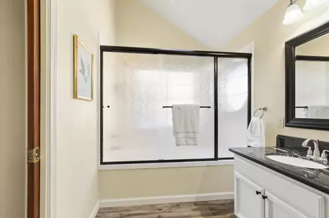 Bath - 2317 Benton Pl, Davis, CA 95618 photo 2 of 6