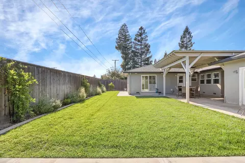 Exterior - 2208 Cabrillo Cir, Lodi, CA 95242 photo 9 of 14