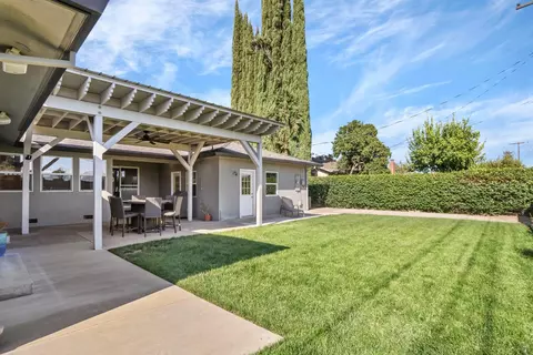 Exterior - 2208 Cabrillo Cir, Lodi, CA 95242 photo 7 of 14