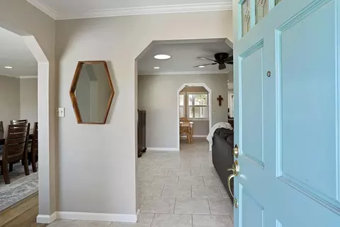 Entry Way - 2208 Cabrillo Cir, Lodi, CA 95242 photo 1 of 5
