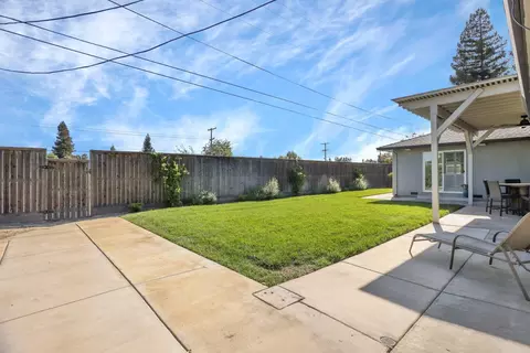 Exterior - 2208 Cabrillo Cir, Lodi, CA 95242 photo 10 of 14