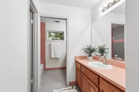 Bath - 861 Malaga Ave, Davis, CA 95616 photo 13 of 13