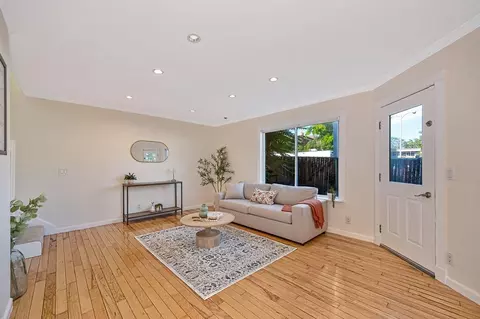 Living - 239 Mill St #8, Grass Valley, CA 95945 photo 1 of 4