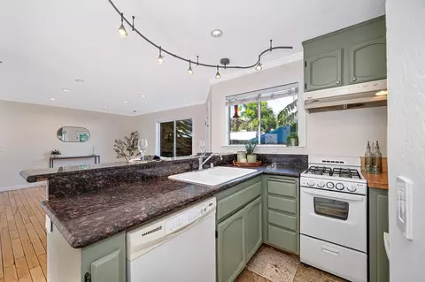 Kitchen - 239 Mill St #8, Grass Valley, CA 95945 photo 1 of 3