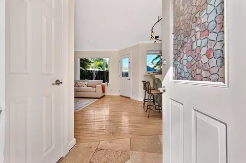 Entry Way - 239 Mill St #8, Grass Valley, CA 95945 photo 2 of 2