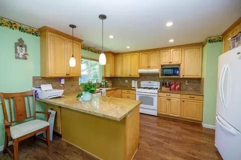 Kitchen - 3290 Vanderbilt Ave, Turlock, CA 95382 photo 1 of 5