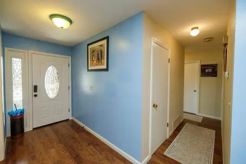 Entry Way - 3290 Vanderbilt Ave, Turlock, CA 95382 photo 3 of 3