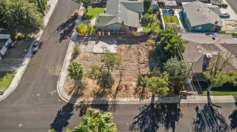 1648 Ascot Dr, Modesto, CA 95350 photo 2