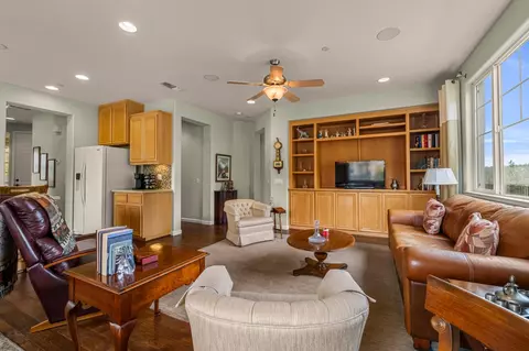 Living - 3361 Blairs Ln, Placerville, CA 95667 photo 2 of 6