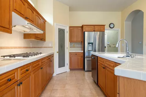 Kitchen - 4709 Via Brezza, Modesto, CA 95357 photo 3 of 4