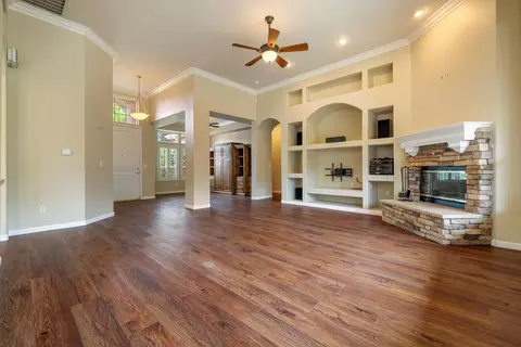 Living - 4709 Via Brezza, Modesto, CA 95357 photo 3 of 3