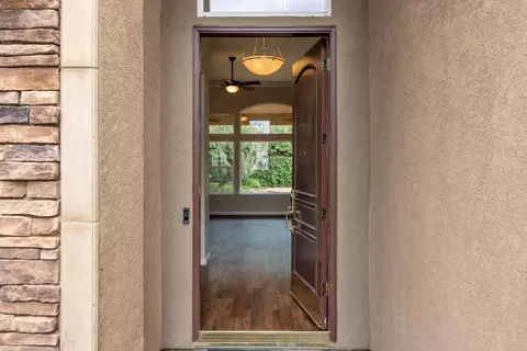 Entry Way - 4709 Via Brezza, Modesto, CA 95357 photo 1 of 7