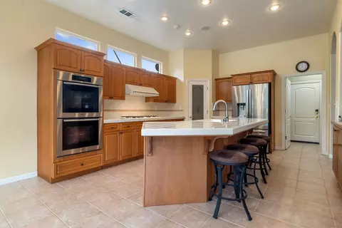 Kitchen - 4709 Via Brezza, Modesto, CA 95357 photo 2 of 4