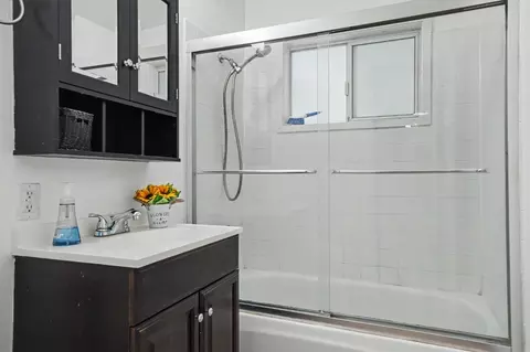 Bath - 16918 Sutter Creek Rd, Sutter Creek, CA 95685 photo 2 of 2