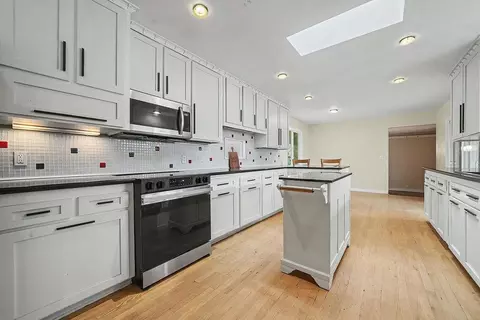 Kitchen - 12511 Tabeaud Rd, Pine Grove, CA 95665 photo 7 of 7