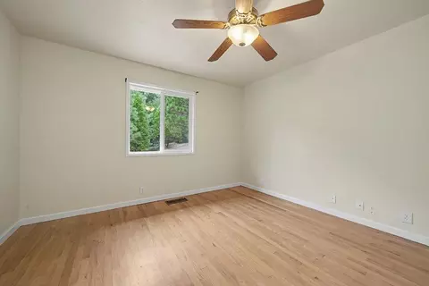Bedroom - 12511 Tabeaud Rd, Pine Grove, CA 95665 photo 2 of 9