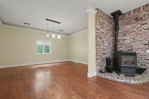 Living - 12511 Tabeaud Rd, Pine Grove, CA 95665 photo 9 of 14