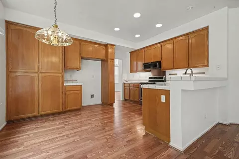Kitchen - 1066 Ruess Rd, Ripon, CA 95366 photo 1 of 6