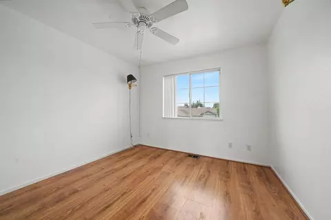Bedroom - 1066 Ruess Rd, Ripon, CA 95366 photo 5 of 6