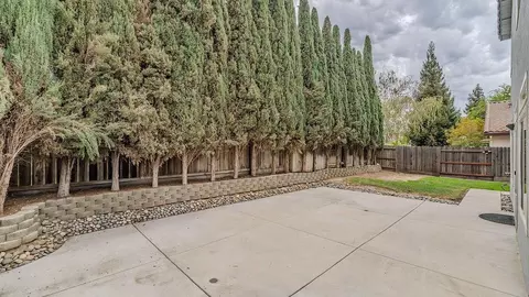 Exterior - 1066 Ruess Rd, Ripon, CA 95366 photo 4 of 14