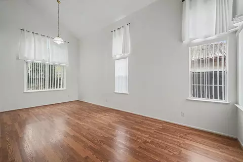 Living - 1066 Ruess Rd, Ripon, CA 95366 photo 1 of 10