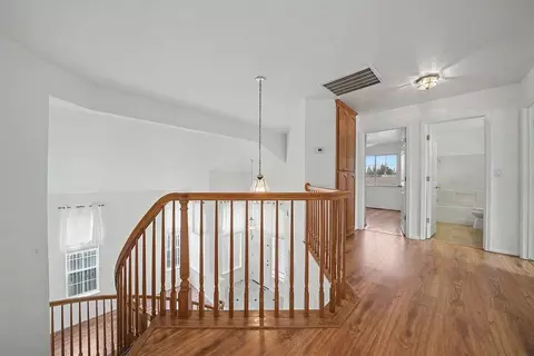 Entry Way - 1066 Ruess Rd, Ripon, CA 95366 photo 6 of 8