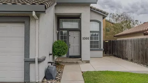 Exterior - 1066 Ruess Rd, Ripon, CA 95366 photo 12 of 14