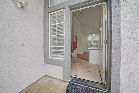 Entry Way - 1066 Ruess Rd, Ripon, CA 95366 photo 1 of 8