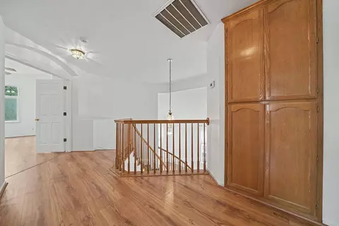 Entry Way - 1066 Ruess Rd, Ripon, CA 95366 photo 7 of 8