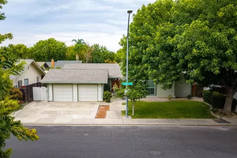View/Area - 1240 Govannina Dr, Modesto, CA 95355 photo 1 of 4