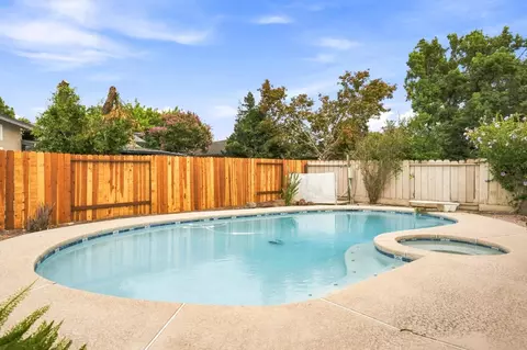 Exterior - 1240 Govannina Dr, Modesto, CA 95355 photo 5 of 10