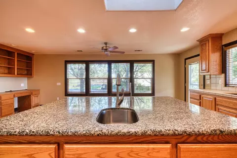 Kitchen - 4841 Val Verde Rd, Loomis, CA 95650 photo 2 of 3